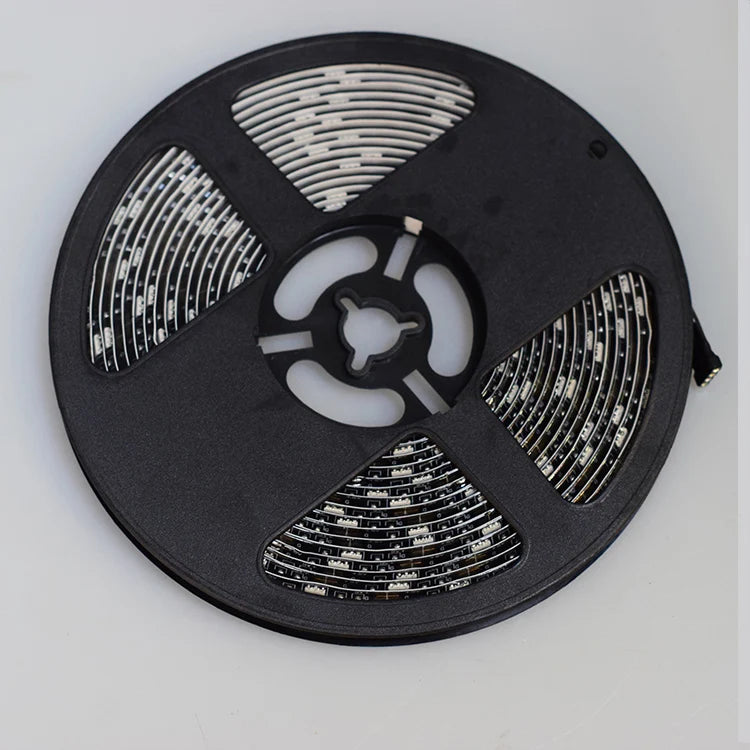 China Factory Direct High Efficiency DC 5v 12v 24v Adjustable 5050 RGB LED Strip Lights