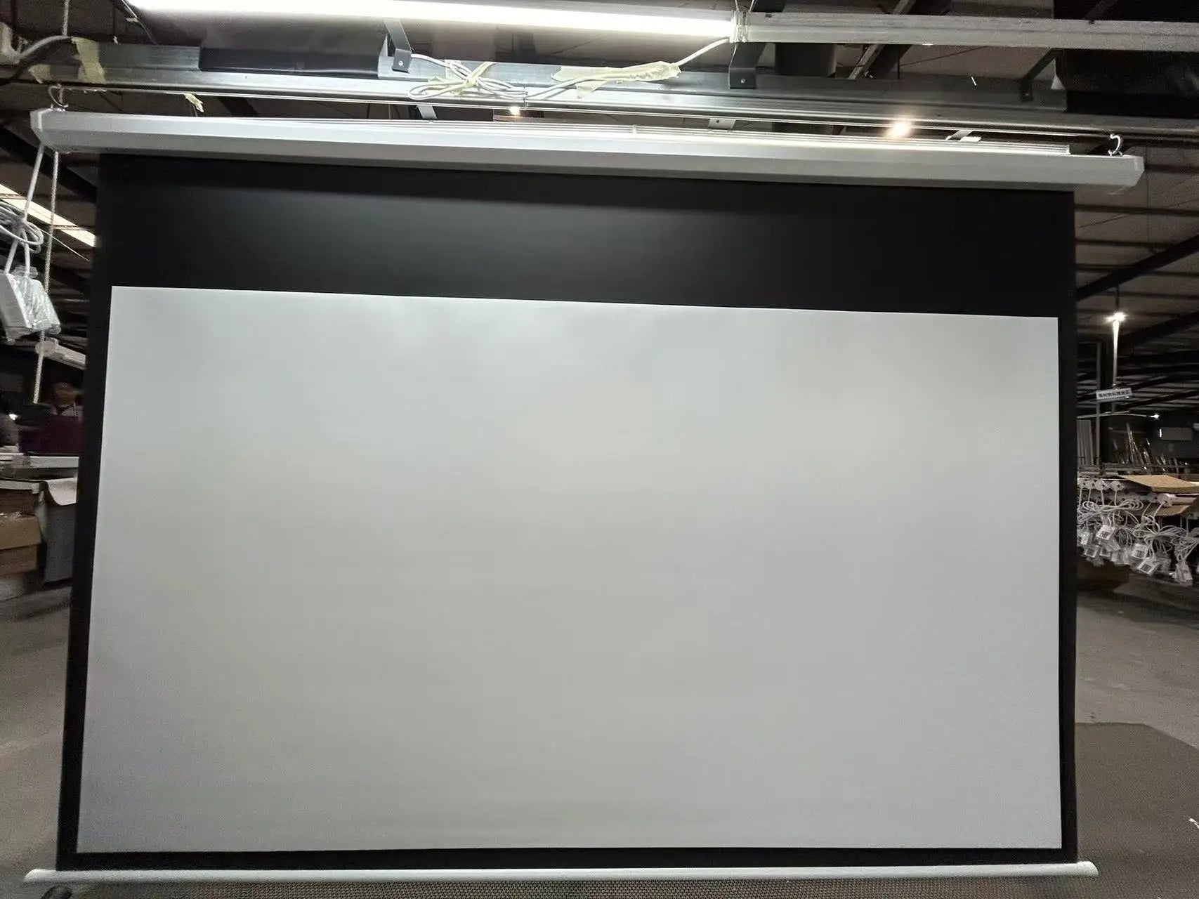 72-Inch Diagonal Electric Projection Screen 4K Resolution 4:3 Aspect Ratio Motorized Remote Control for Home Theater Office Use